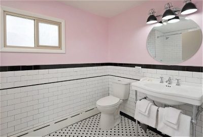 1 King Bed bath room