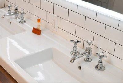 2 Queen Beds bathroom sink